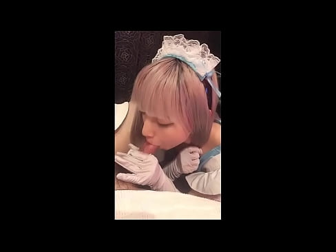 ❤️ Ídolo japonês [mayuka], roupa de empregada francesa, parte 1, broche e masturbação com loção ❌ Porno em nós ️❤
