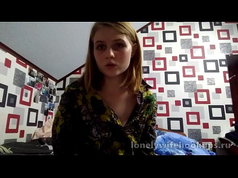 ❤️ A jovem estudante loira da Rússia gosta de pilas maiores. ❌ Porno em nós ️❤