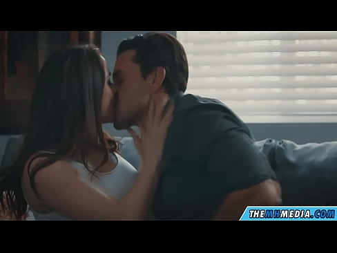 ❤️ Sexo romântico com uma boa mãe mocinha ❌ Porno em nós ️❤