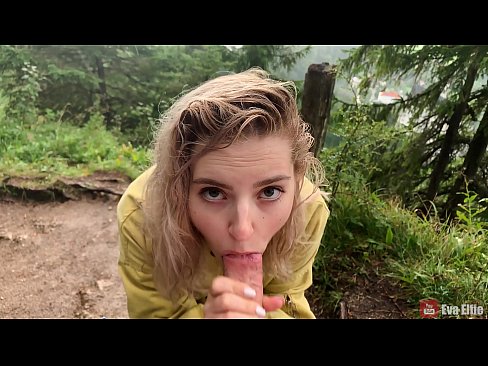 ❤️ Garota engole a ejaculação depois de um broche público - Eva Elfi ❌ Porno em nós ️❤